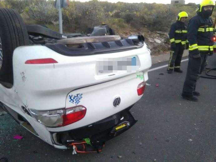 Estado en quedó el vehículo tras el accidente (Foto TA)